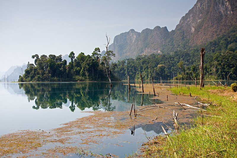 Chieow Laan Lake: Morning