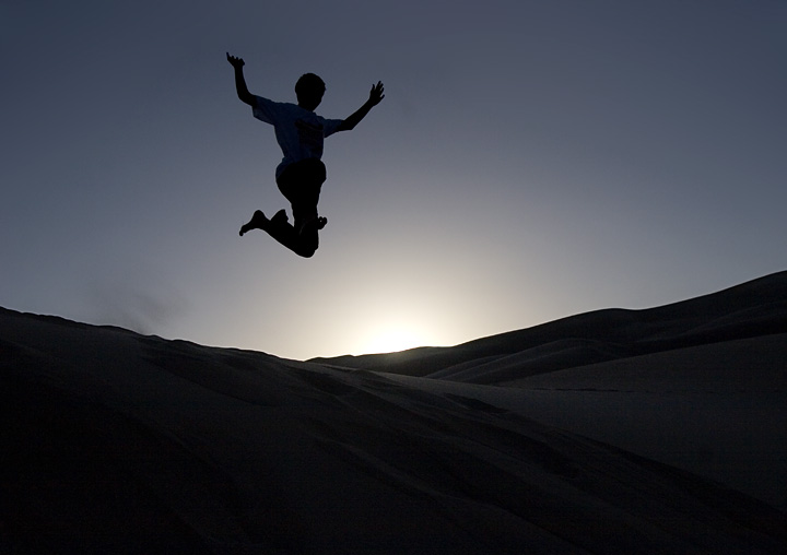 7737 Dune Jumping-Pbase.jpg