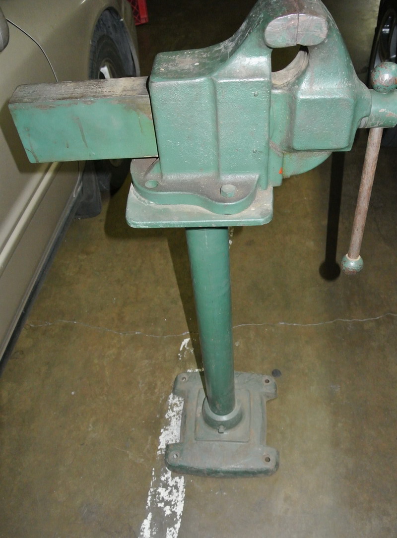 Sample Vise Stand