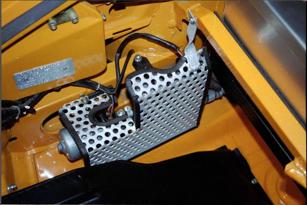 914-6 GT Dual BOSCH Fuel Pump Set-Up - Sample Photo 4