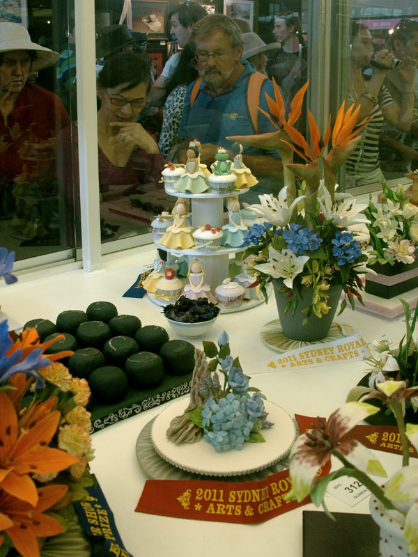 More cakes