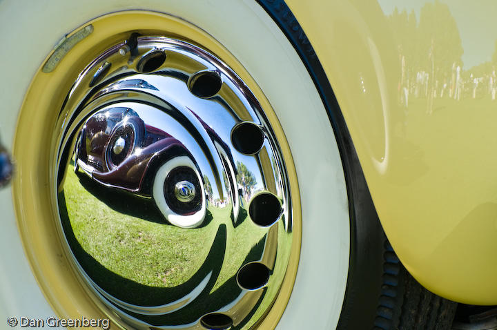 Packard Reflection - 37 Cord Hubcap