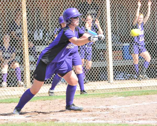 Lauren Gets Her Bunt Down