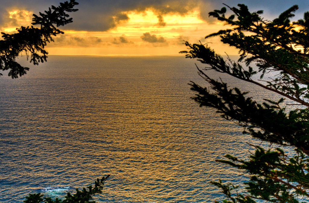 A glimpse of the Pacific Ocean, Cape Foulweather State Park, Oregon Coast