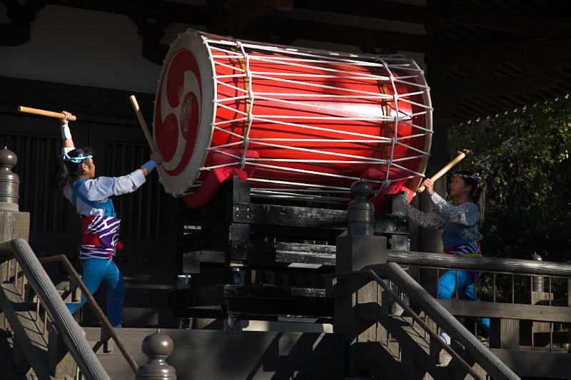 Taiko drummers, Epcot, Disney World