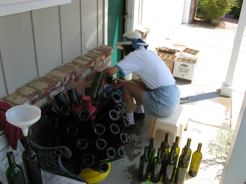 bottle washing for bottling 2005 wines