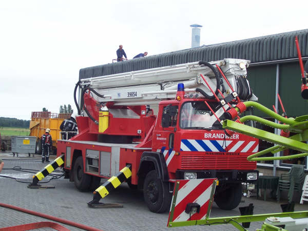 brandweer zevenaar schuurbrand 012.jpg