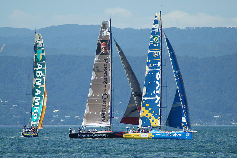 19a Feb 06 - 5 Minutes to Start - Volvo Ocean Race