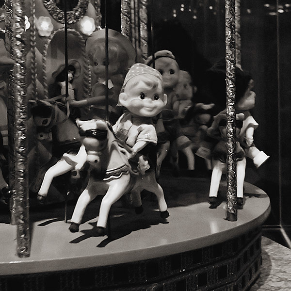 13 March 06 - The Carousel