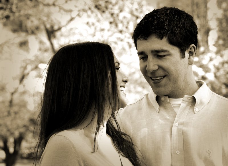  Engagement Portraits by Della Huff