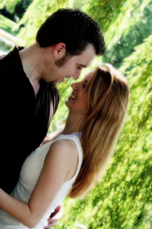  Engagement Portraits by Della Huff