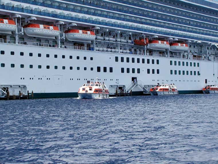 Tenders loading and unloading at Princess Cays