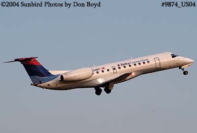 Delta Connection (Chautauqua Airlines) EMB-135LR N834RP aviation airline stock photo #9874