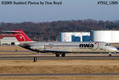 Northwest Airlines DC9-31 N8925E (ex Eastern) aviation airline stock photo #7552