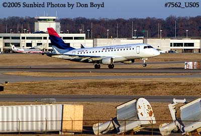 Delta Connection (Shuttle America) EMBRAER ERJ-170 N863RW aviation airline stock photo #7562