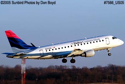 Delta Connection (Shuttle America) EMBRAER ERJ-170 N863RW aviation airline stock photo #7566