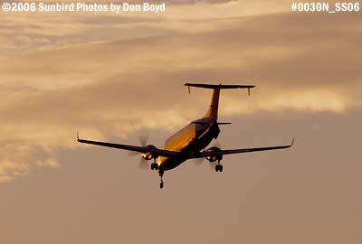 Continental Connection (Gulfstream International) Raytheon B-1900 airline sunset aviation stock photo #0030N