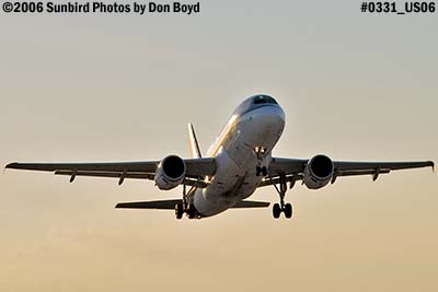 Northwest Airlines A319-114 N356NB airline aviation stock photo #0331