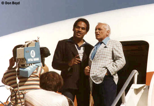 OJ Simpson and Ted Knight promoting National Airlines