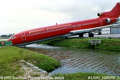 1992 - Braniff II B727-225/Adv N8859E (ex Eastern and Pan Am) after Hurricane Andrew aviation stock photo