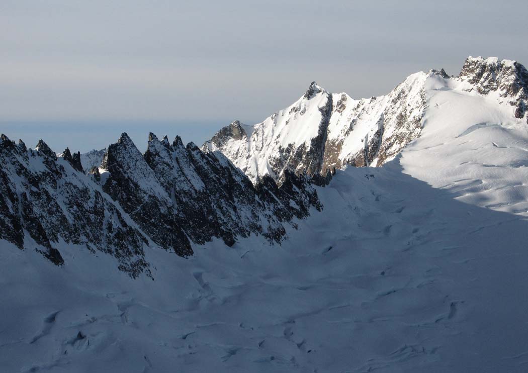 Ripsaw Ridge, Sahale, & Boston (SahaleBoston121505-1adj.jpg)