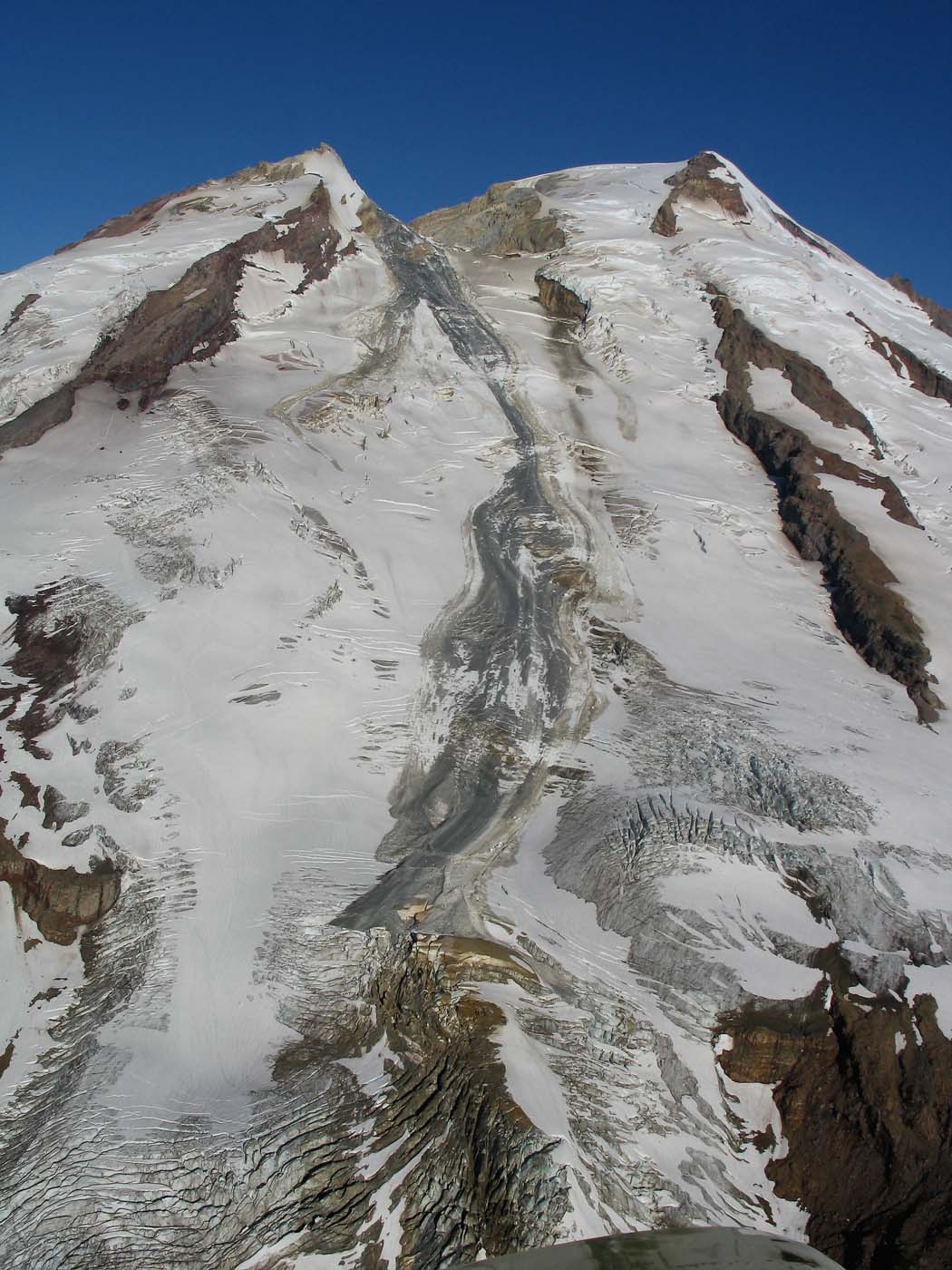 Sherman Pk Avalanche (MtBaker081206-028adj.jpg)