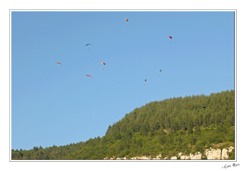 Millau Parachutes - 3818.jpg