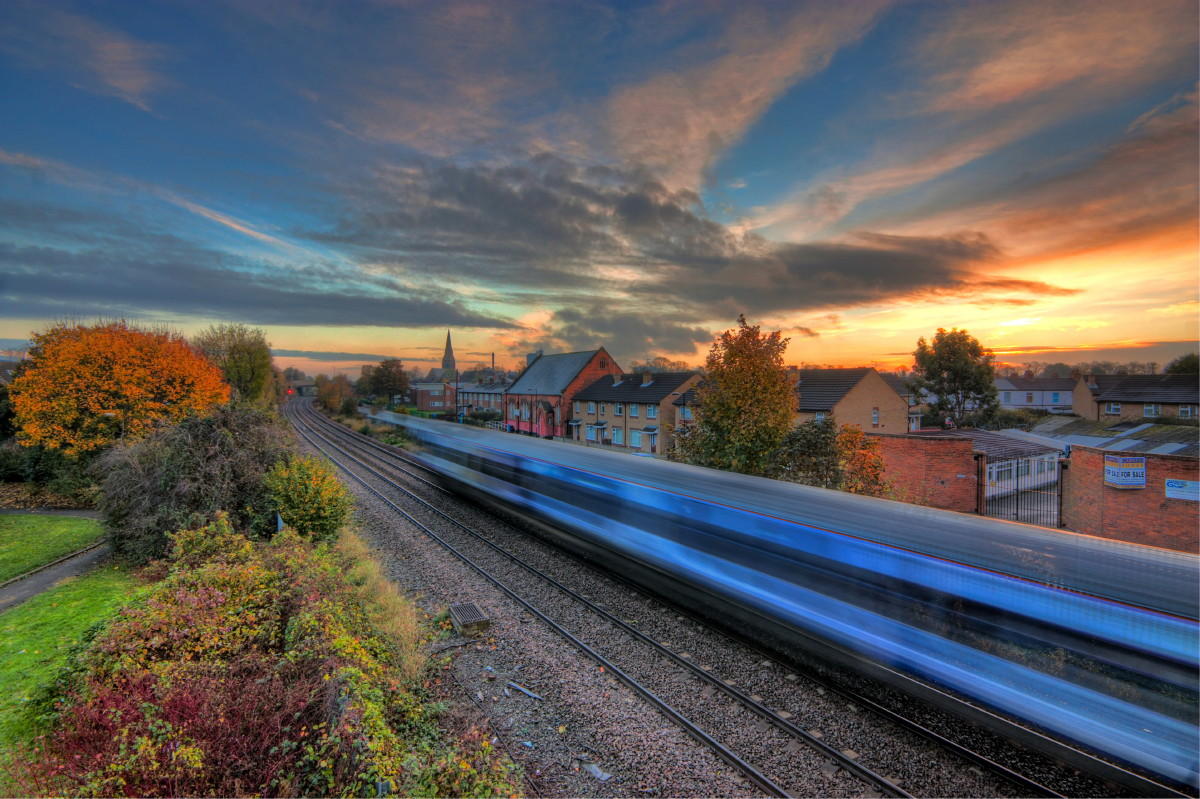 Morning train passing Selby St IMG_5864.jpg