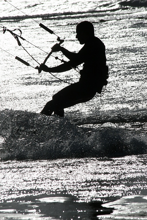 Kitesurfing in North Cornwall