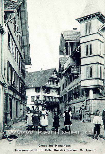 Dorfstrasse mit Hotel Roessli