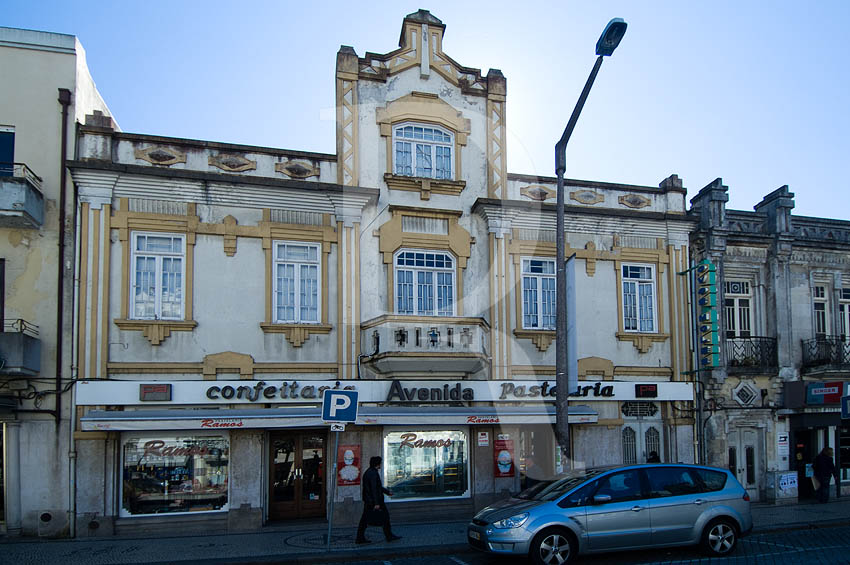 Fachada da Pastelaria Avenida (CIP)