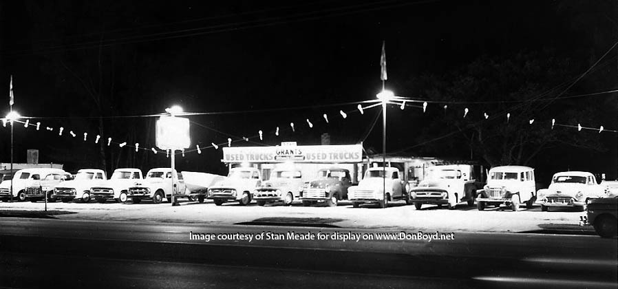 1957 - Grants Used Trucks on N. W. 7th Avenue, Miami