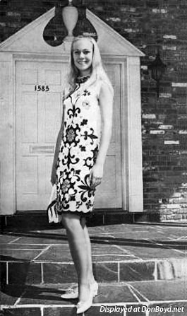 1968 - Susan Sue Lowden (now Jacobs) in a modeling portfolio