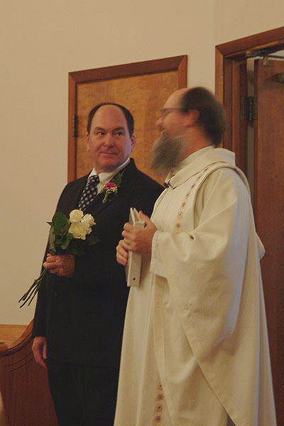 Pete Ciolfi and Father Bill Zamborsky before the wedding, photo #9014