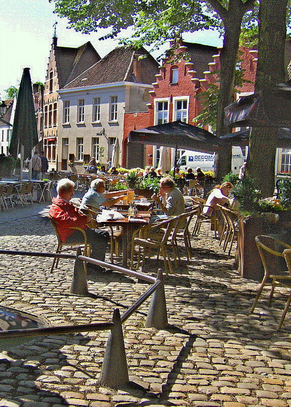 RELAXING ON WALPLEIN