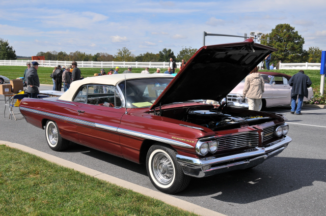 1962 Pontiac Bonneville convertible