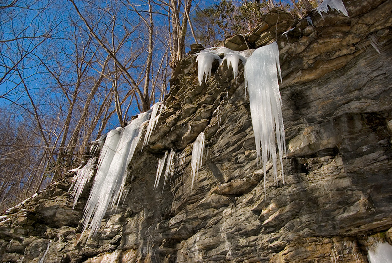Looking up the Ledge