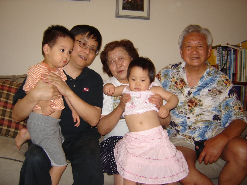 爸爸中學的老師,師母