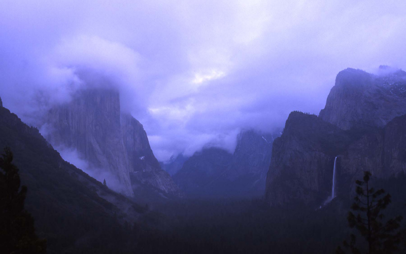 Tunnel View