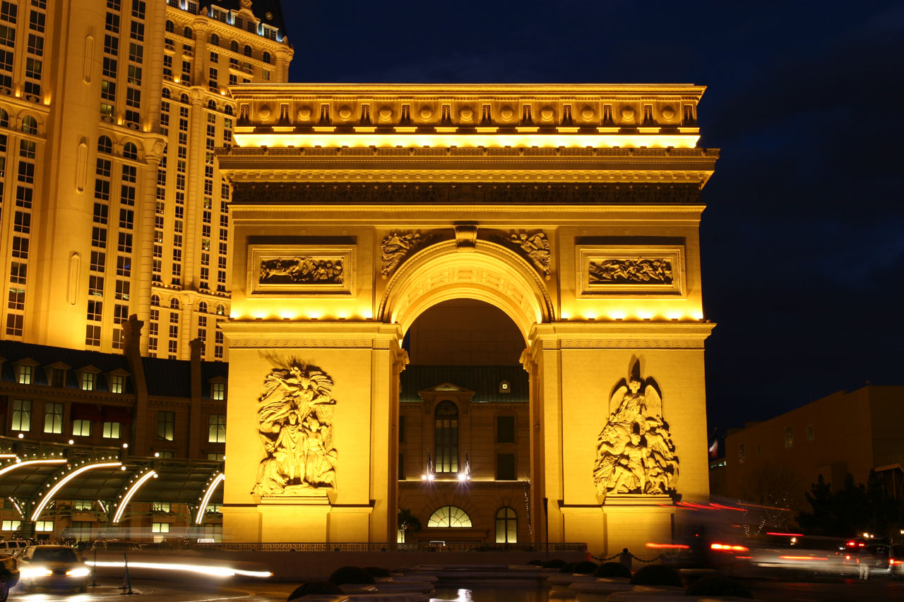 LV2004_390.jpg