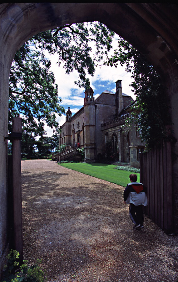 Laycock Abbey 4 photo - Stephen Graham photos at pbase.com