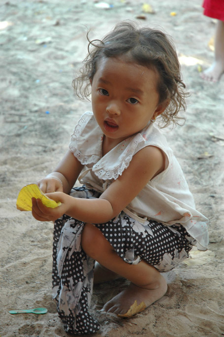 The daughter of the lady who cooked my pineapple fried rice.