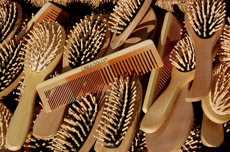 Hair brushes