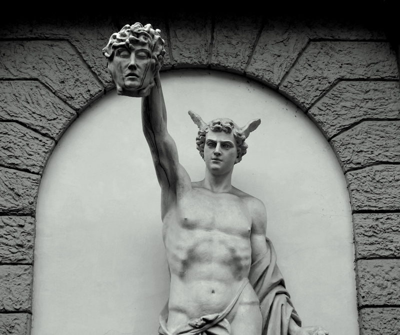 heads juxtaposed