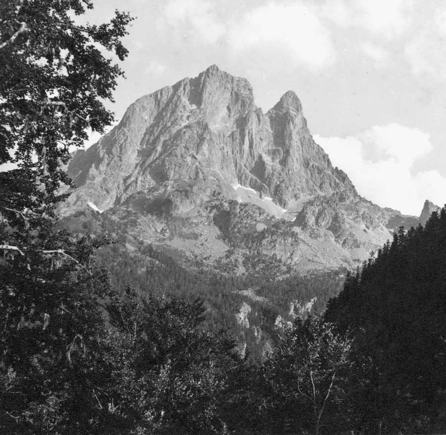 Ossau N et NW . 20/8/1953 : Face Nord gravie depuis Bious
