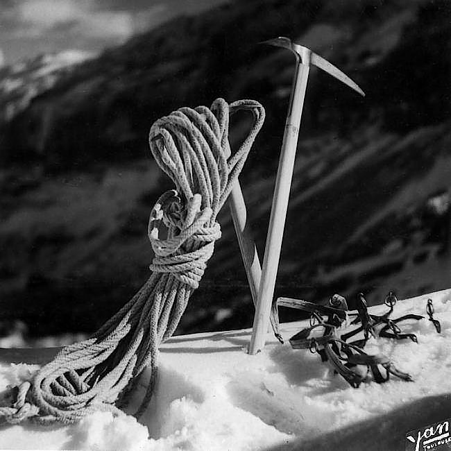 1947 Outils du pyrniste. Robert aux Alpes, jm  Saint Maur