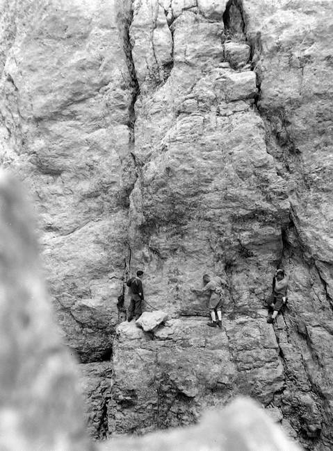 Grande Aiguille dAnsabre : au pied de la fissure Calame-Carrive