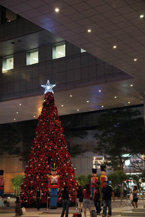 Red Xmas Tree