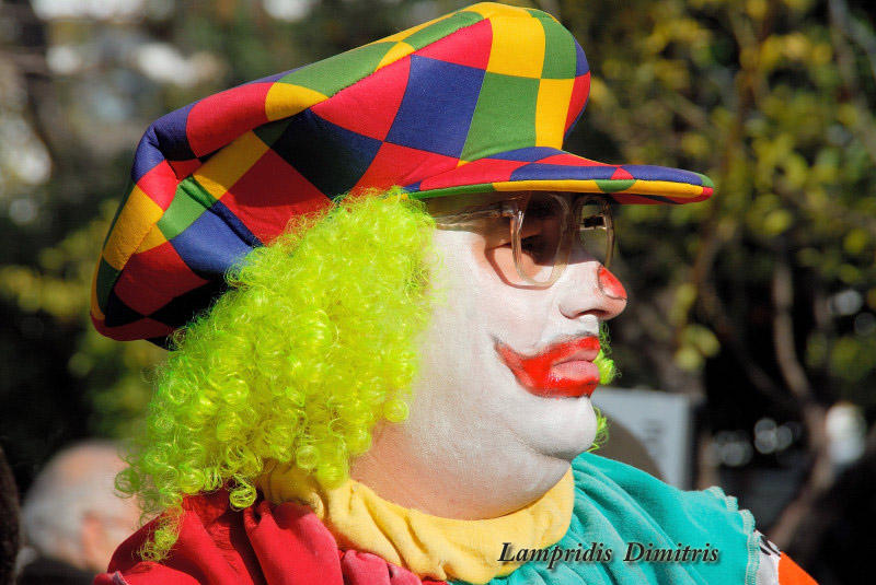 STREET   PERFORMER  ...