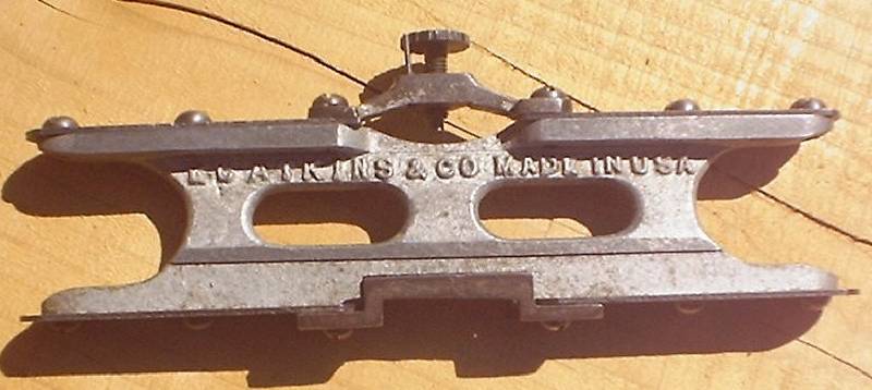 Raker Gauge
